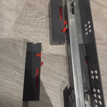 Raylı Çekmece Kilit Parçaları İçin Destek Talebi