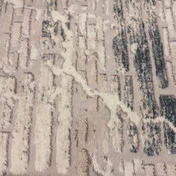 Ön Ödeme Talebi Ve Kirli Halı Teslimatı Nedeniyle Mağduriyet