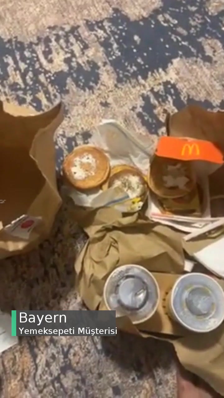 Yemeksepeti Yanlış Sipariş Getirdi, Fiziksel Engelim Olmasına Rağmen Yanlışlık Giderilmedi, Destek Hattı Beni Engelledi. videonun kapak resmi