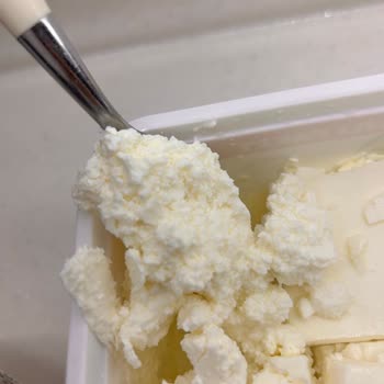 Taze Olmayan Süzme Peyniri İçin İade Talebi