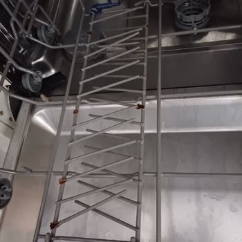 Teka Ankastre Bulaşık Makinesinde Sepet Paslanması Ve Yüksek Servis Ücreti