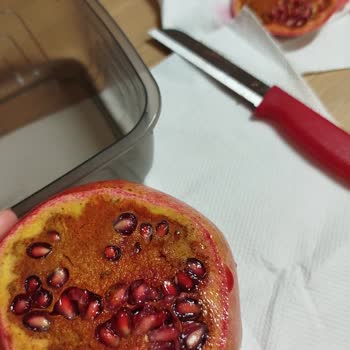 Getir Büyük'ten Çürük Nar Teslimatı Ve Ücret İadesi Talebi