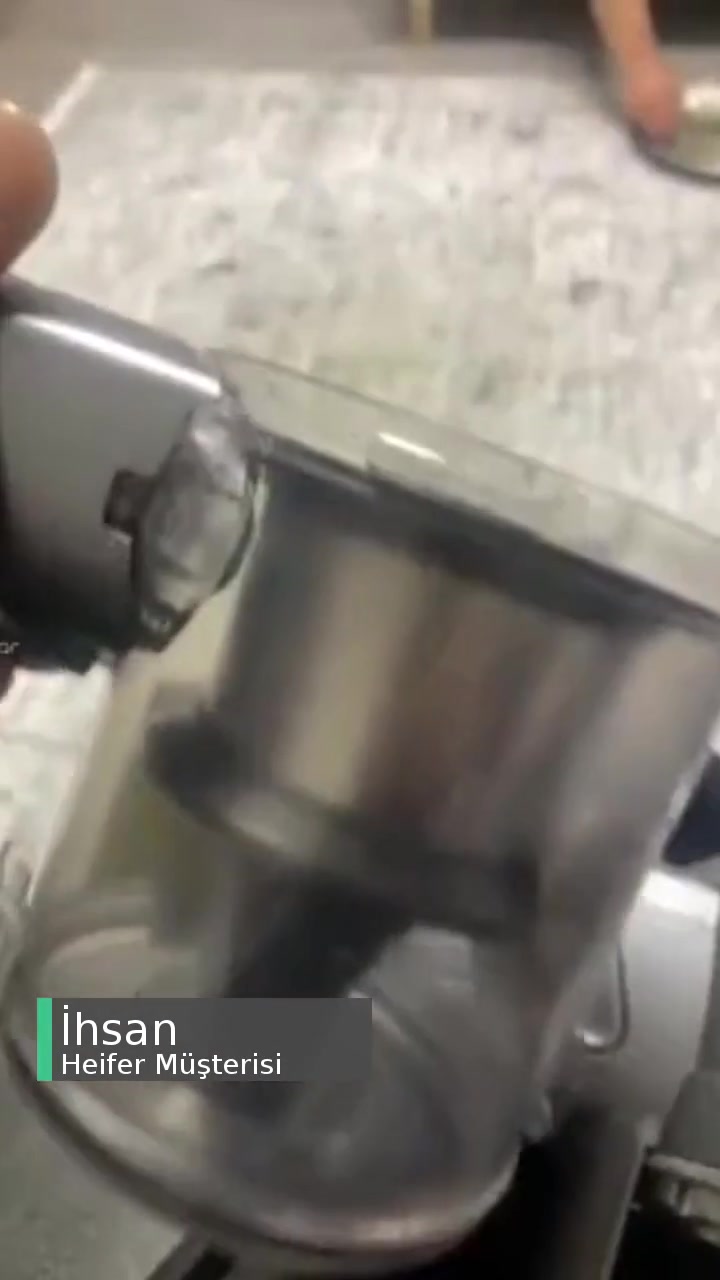 Heifer Süpürge Toz Haznesi Kırıldı, Parçası Yok! videonun kapak resmi