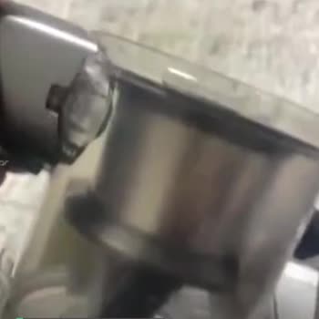 Heifer Süpürge Toz Haznesi Kırıldı, Parçası Yok!