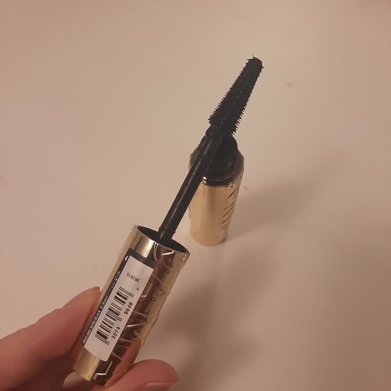 L’Oréal Panorama Maskara Kuru Ve Katı Ürün Değişimi Talebi