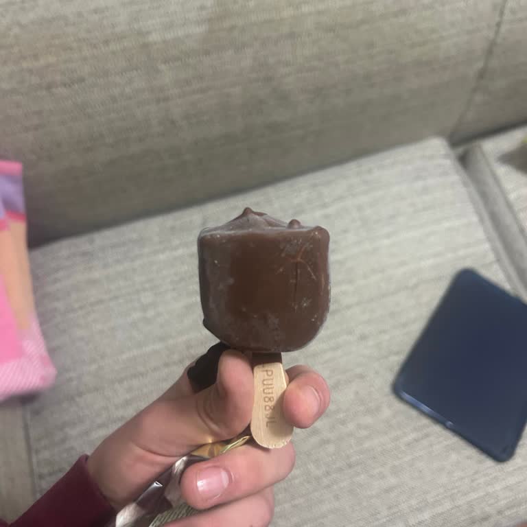 Getir'den Gelen Magnum Dondurmanın Yarı Miktarı Eksik