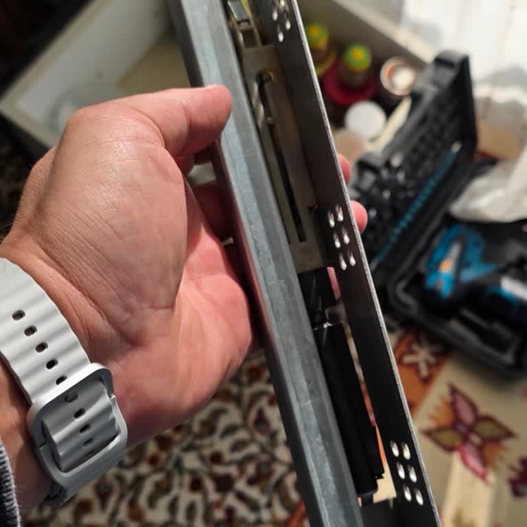 Samet Frenli Çekmece Rayı Yayı Kırıldı Yedek Parça Talebi