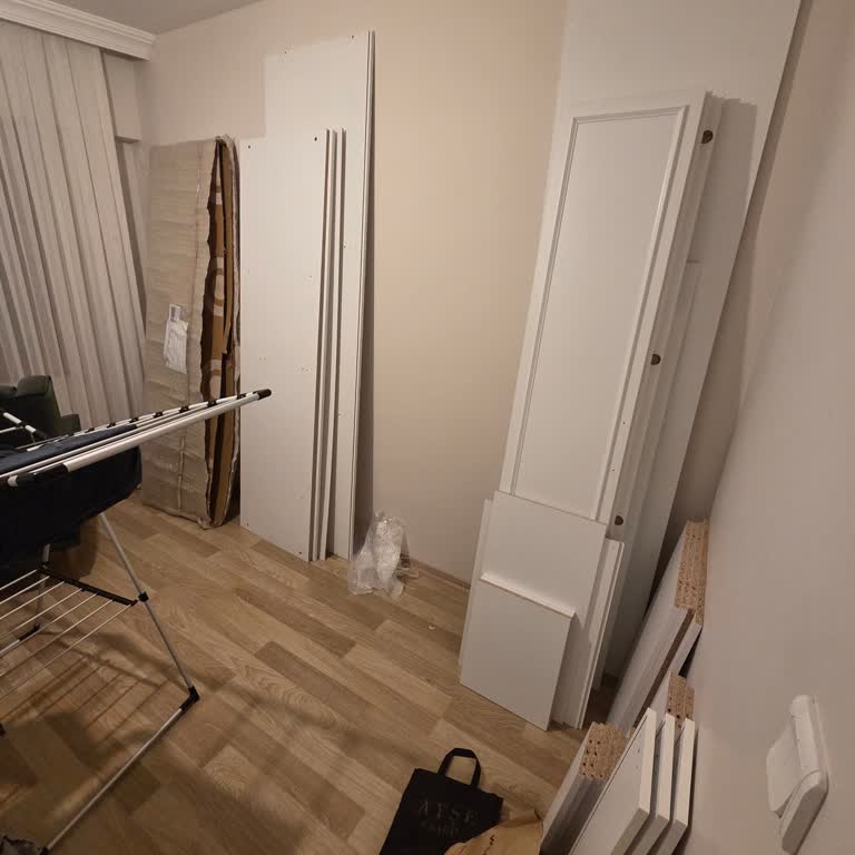 Koçtaş Kırık Gardırop Parçaları ve Tekrarlayan Yanlış Teslimatlar İşimi Ve Yaşam Alanımı Mahvetti