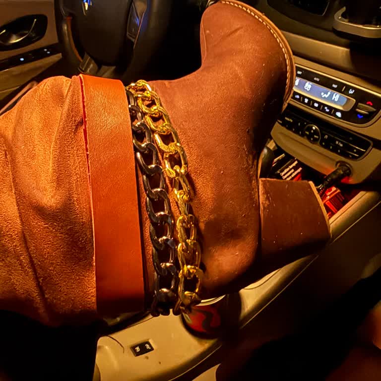 Yağmurda Su Geçiren Bot İçin Değişim Ve Geri Dönüş Talebi