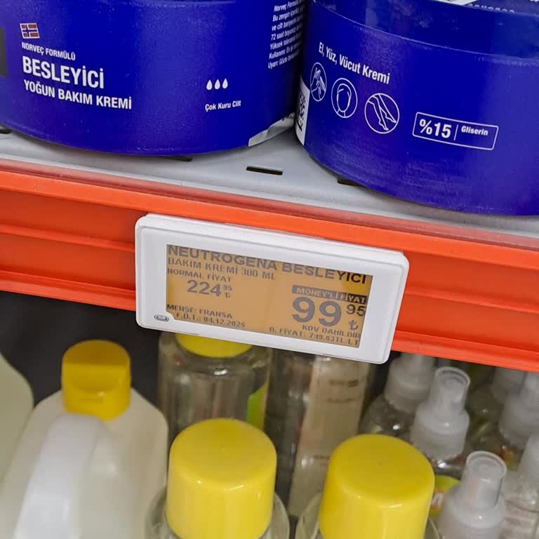 Migros’ta Satın Alınan Neutrogena Yoğun Bakım Kremi Emilmiyor Ve Ciltte Kaşıntıya Neden Oluyor