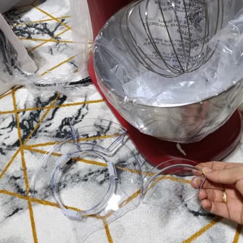 Karaca Hamur Yoğurma Makinesinin Kırık Parçaları Ve Cevapsız Hizmet