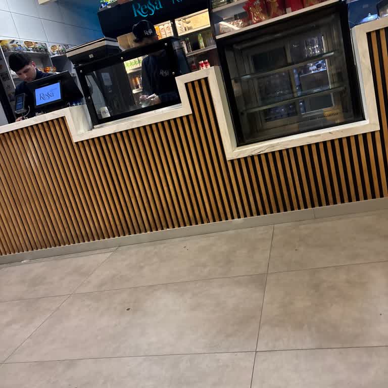 Çalışmayan Klima Ve Umursamaz Personel Hastane Kafeteryasını Sıcak Tutamıyor