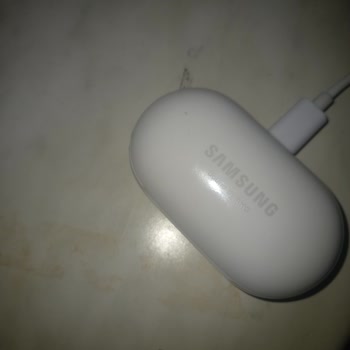 Şarj Kutusunda Işık Yanmayan Samsung Galaxy Buds Plus İçin Ücretsiz Tamir İsteği