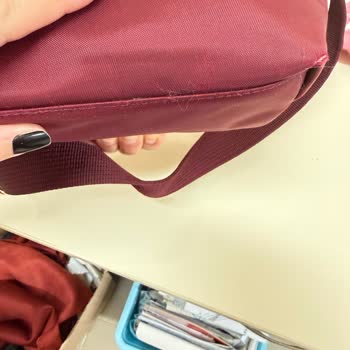 Tommy Hilfiger Çanta Kısa Sürede Deforme Oldu, İade Talebi