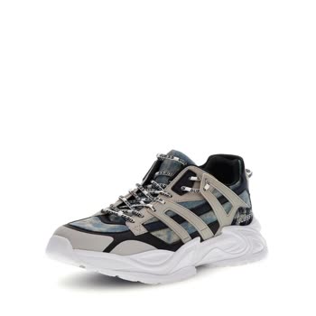 Guess Ayakkabısının Deri Çatlamaları ve Yapıştırma Sorunları