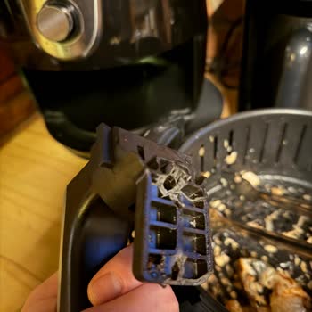 Schafer Fitfry Fritözde Kulp Kopması Güvenlik Riskine Yol Açtı