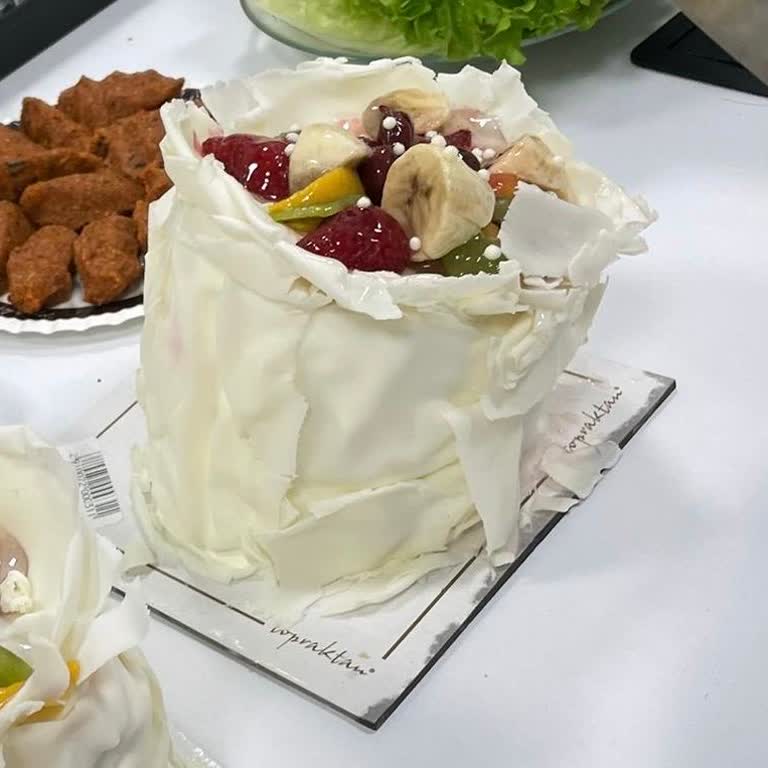 Patisserie'den Yamuk Pasta Teslimatı Ve İade Talebi