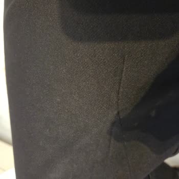 Hasarlı Siyah Pantolon İçin Ücret İadesi Talebi