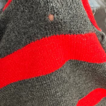 Elif Teke Butik'ten Gelen Defolu Kazak İçin İade Talebi