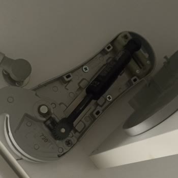 Mutfak Dolap Kapak Mekanizmalarının Arızası Konfor Ve Güvenliği Tehdit Ediyor