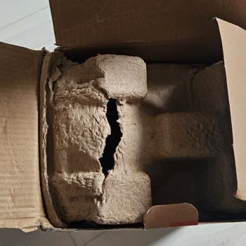 Aras Kargo Ortadağ Şubesinde Açık ve Hasarlı Paket Teslimiyle Güven Kaybı