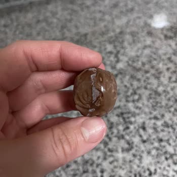 Şok Mağazasından Bozulmuş Kahve Dünyası Çikolatası Değişim Talebi