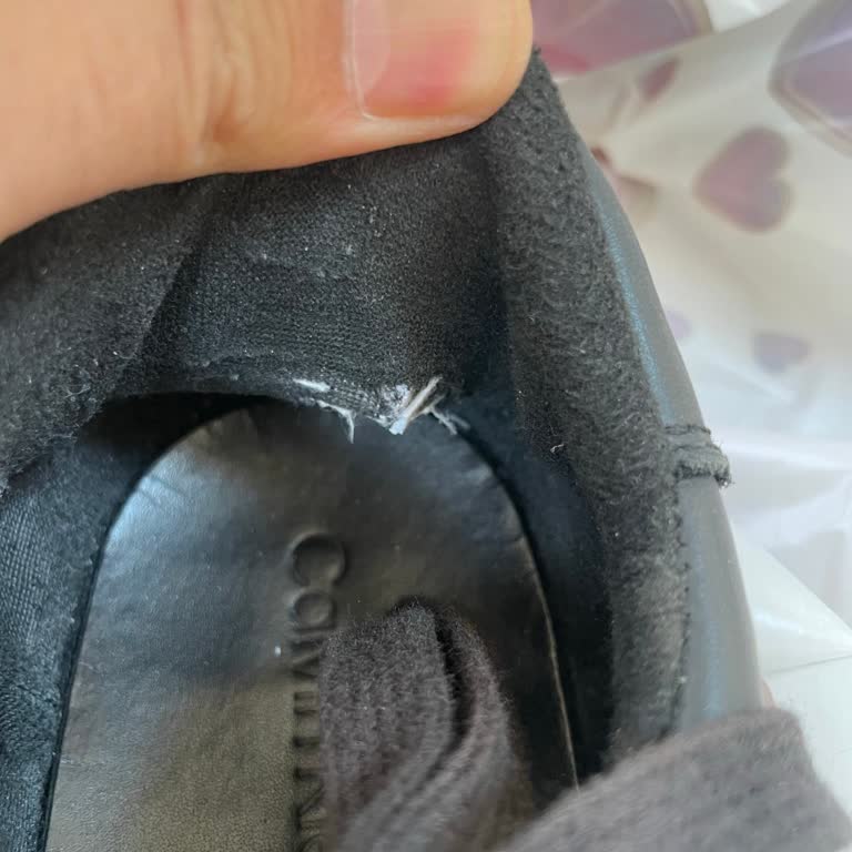 Defolu Calvin Klein Ayakkabı Ve Boyner'den Çözüm Yok