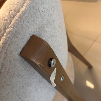 Doğtaş’ta Defolu Sandalye Ve Uzayan Servis Süreci Hakkında Şikayet