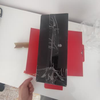 Kampanya Hediyesi Ütüsü Kullanılmış Görünüyor Ve Değişim İstiyorum