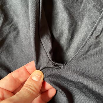 Stradivarius’tan Gelen Ayıplı Body Ürünleri Ve Müşteri Hizmetine Ulaşılamaması