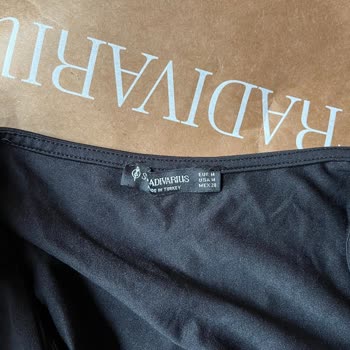 Stradivarius’tan Gelen Ayıplı Body Ürünleri Ve Müşteri Hizmetine Ulaşılamaması