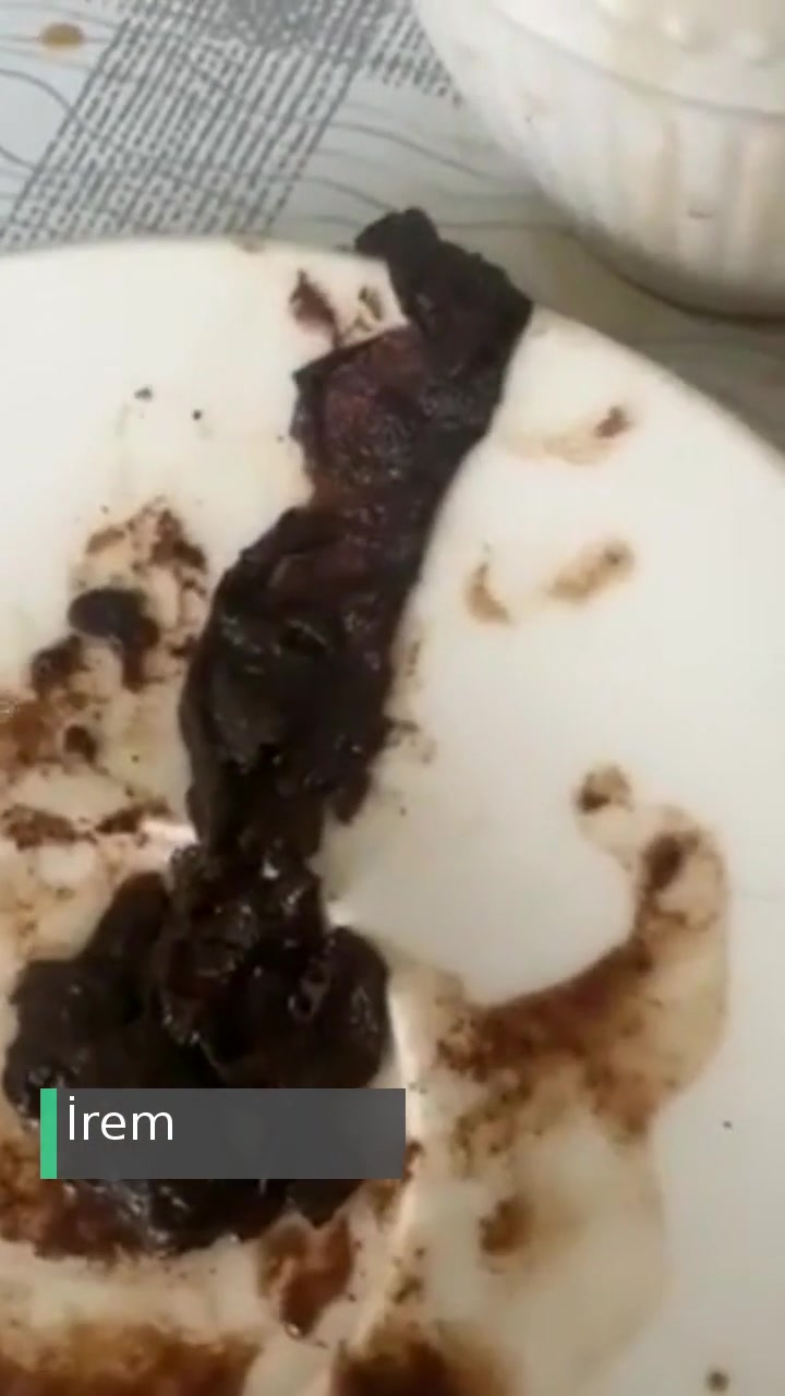 Kurukahveci Mehmet Efendi Kahvenin İçinden Belirsiz Bir Şey Çıktı! videonun kapak resmi