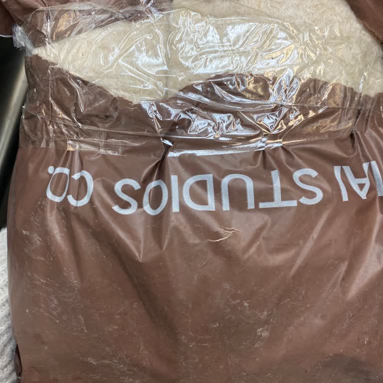 Mai'den Açılmış Paket Ve Zarar Görmüş Kumaş Nedeniyle Hayal Kırıklığı