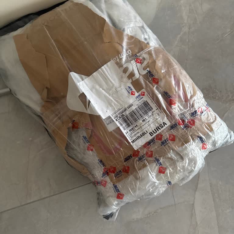 Aras Kargo Teslim Edilemeyen Kargo Ve Çifte Ücret: Saygısız Personel Davranışı