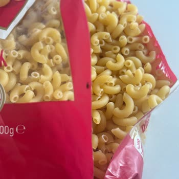 Onur Market Bahçeşehir Şelale Caddesi Hijyen Ve Umursamaz Müdür