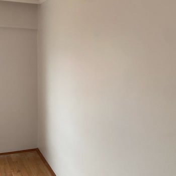 Katalogdaki Buz Saçağı Rengi Lila Çıktı Ve Yanıltıcı Renk Nedeniyle Yeniden Boyama Talebi