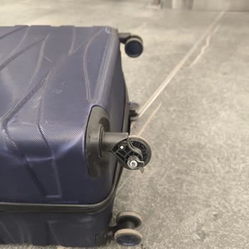 Kırılan Valiz Tekerlekleri Ve Türk Hava Yolları'na Cevapsız Yardım