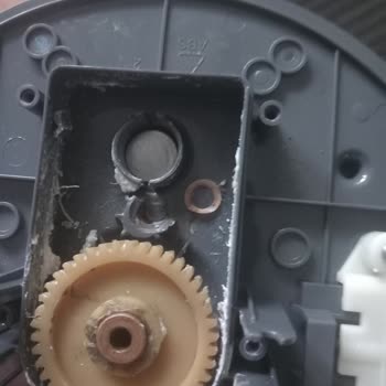 Arzum Hestia AR1058 Blender Setinde Dişli Haznesi Kırık Ve Yamulmuş