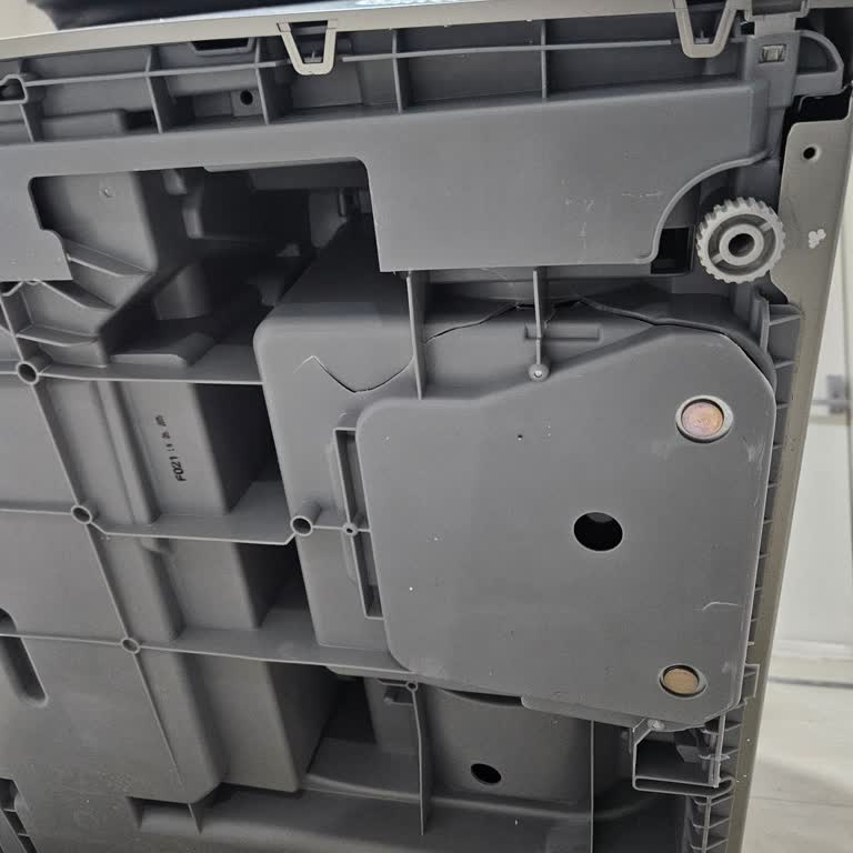 Horoz Lojistik Hasarlı Kurutma Makinesi Alınmıyor Ve İade Süreci Uzuyor!