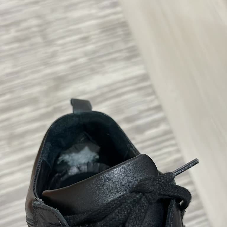 Kısa Sürede Yırtılan Derimod Ayakkabısına Çözüm Sunulmadı