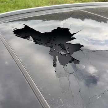 BYD Sunroof Camı Patlaması Güvenlik Riski Ve Üretim Hatası