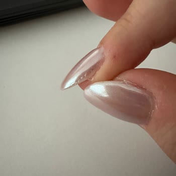 Logo Nail Studio Nivo Ataköy Beklenen Ombre Tırnak Yerine Kötü İş, Alaycı Davranış Ve Fazla Komisyon