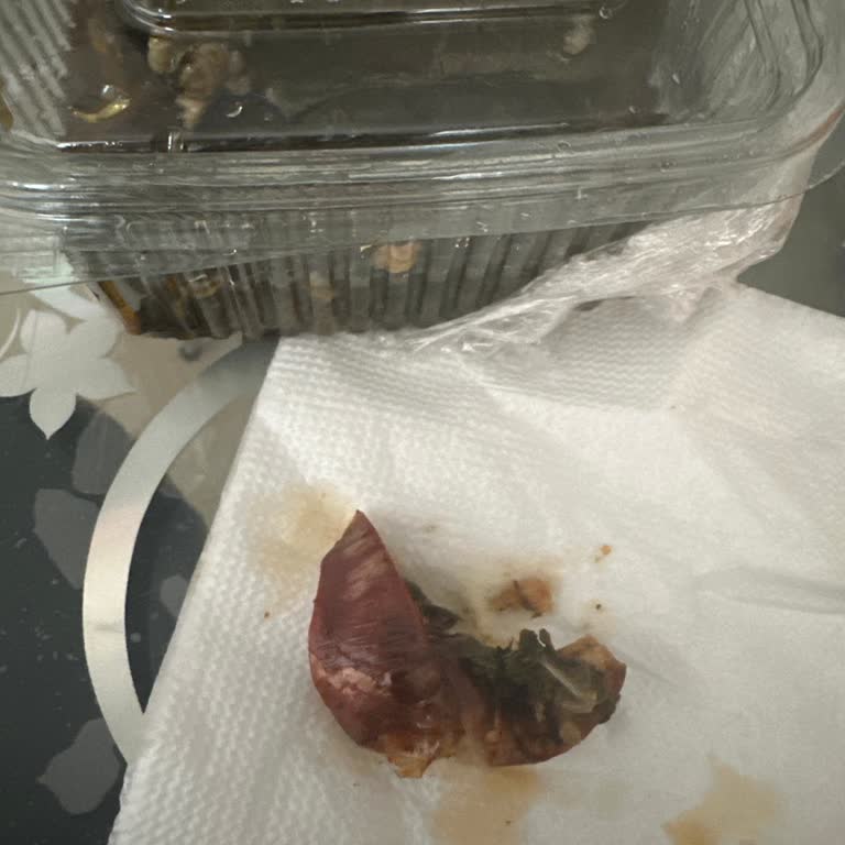 Migros’ta Satın Alınan Sarma İçinde Soğan Kabuğu Bulunması