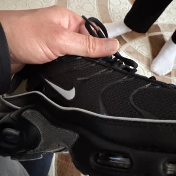 Ayıplı Nike Air Max Plus Ayakkabım İçin Yanıtsız Müşteri Hizmetleri Ve Hızlı Değişim Talebi