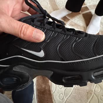 Ayıplı Nike Air Max Plus Ayakkabım İçin Yanıtsız Müşteri Hizmetleri Ve Hızlı Değişim Talebi