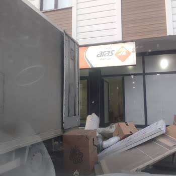 Harita Uygulamalarındaki Yanlış Açık Saat Bilgisi Müşterileri Aldatıyor
