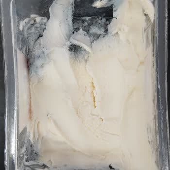 BİM Kaymağında Hızlı Küflenme Ve Sağlık Riski