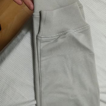 Kısa Kollu Defolu Sweatshirt Ve Cevapsız Müşteri Desteği