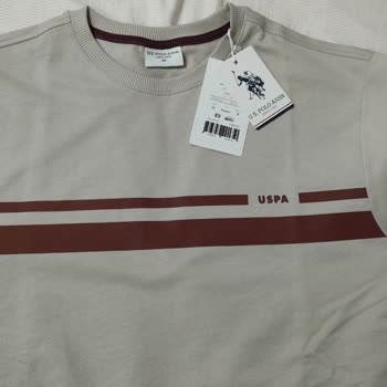 Kısa Kollu Defolu Sweatshirt Ve Cevapsız Müşteri Desteği