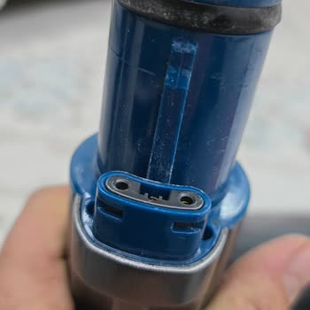 Philips 8000 Dikey Süpürge Boru Bağlantı Tırnağı Kendi Kendine Kırıldı Garanti Parça Talebi